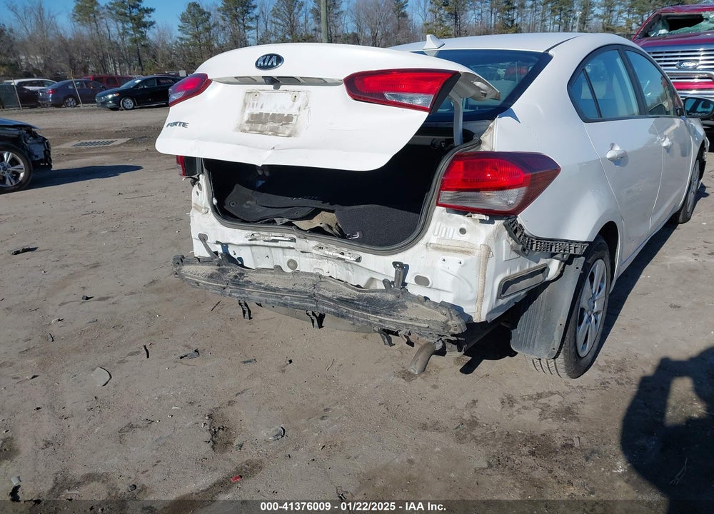 2017 KIA FORTE LX VIN: 3KPFL4A78HE046330