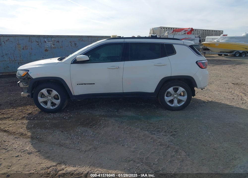 2019 JEEP COMPASS LATITUDE FWD VIN: 3C4NJCBB1KT654692