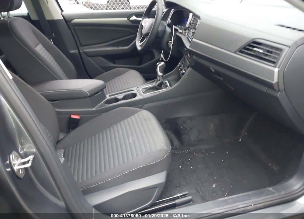 2024 VOLKSWAGEN JETTA VIN: 3VW4M7BU1RM085811