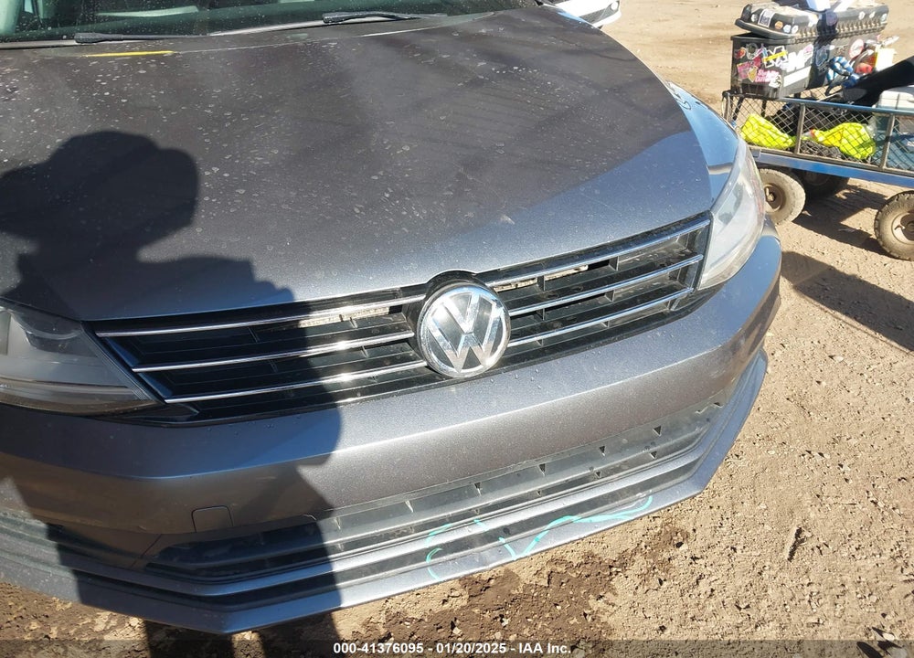 2017 VOLKSWAGEN JETTA VIN: 3VWDB7AJ3HM398211