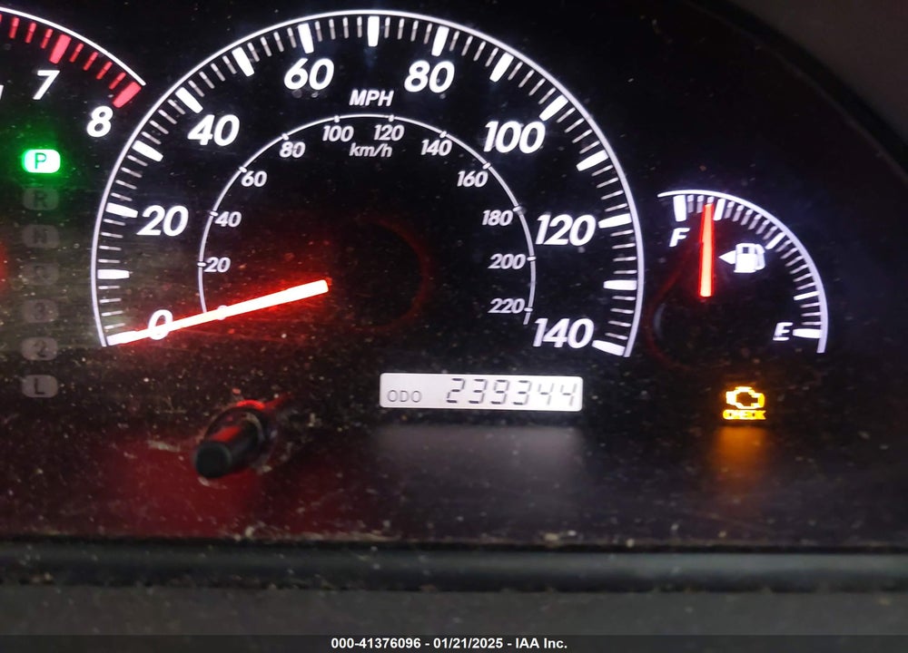 2005 TOYOTA CAMRY XLE VIN: 4T1BE30KX5U527911