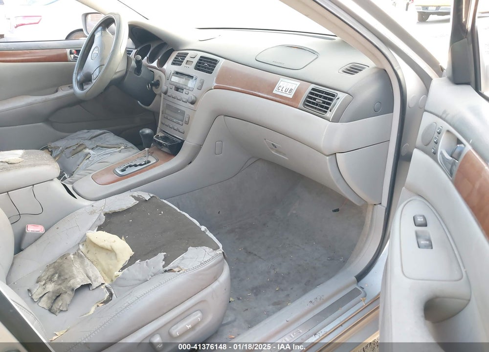 2005 LEXUS ES 330 VIN: JTHBA30G155074265