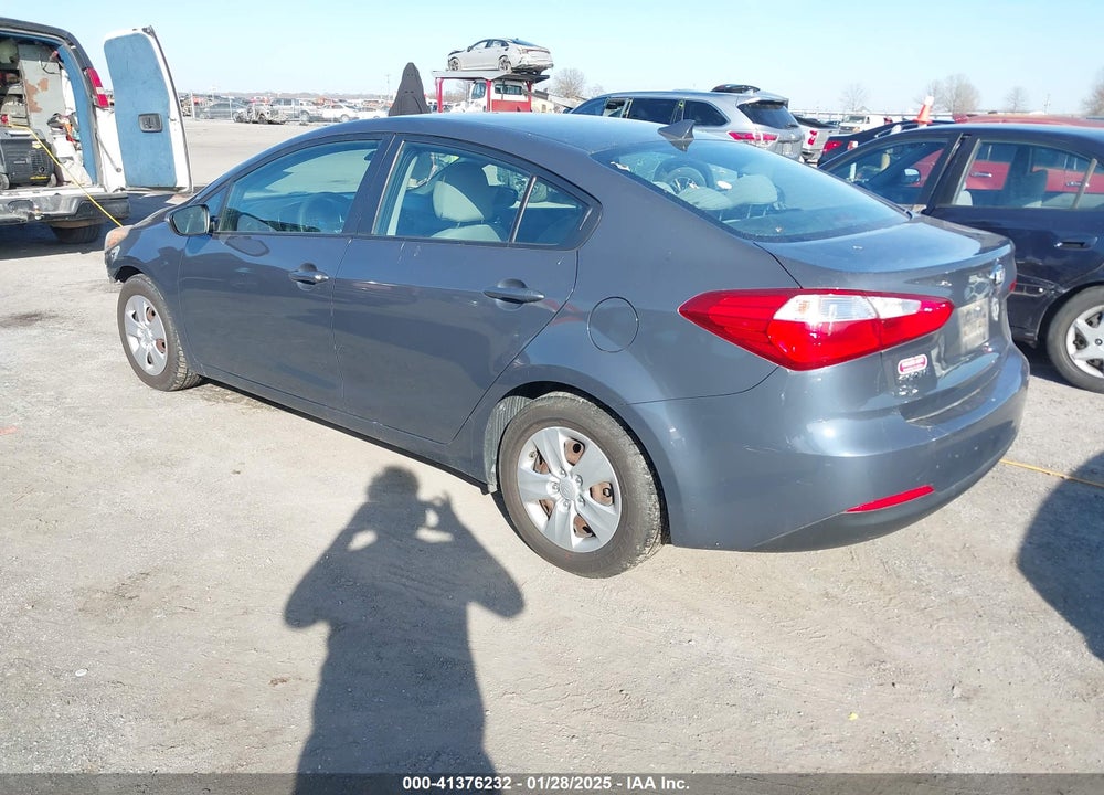 2015 KIA FORTE VIN: KNAFX4A6XF5320211