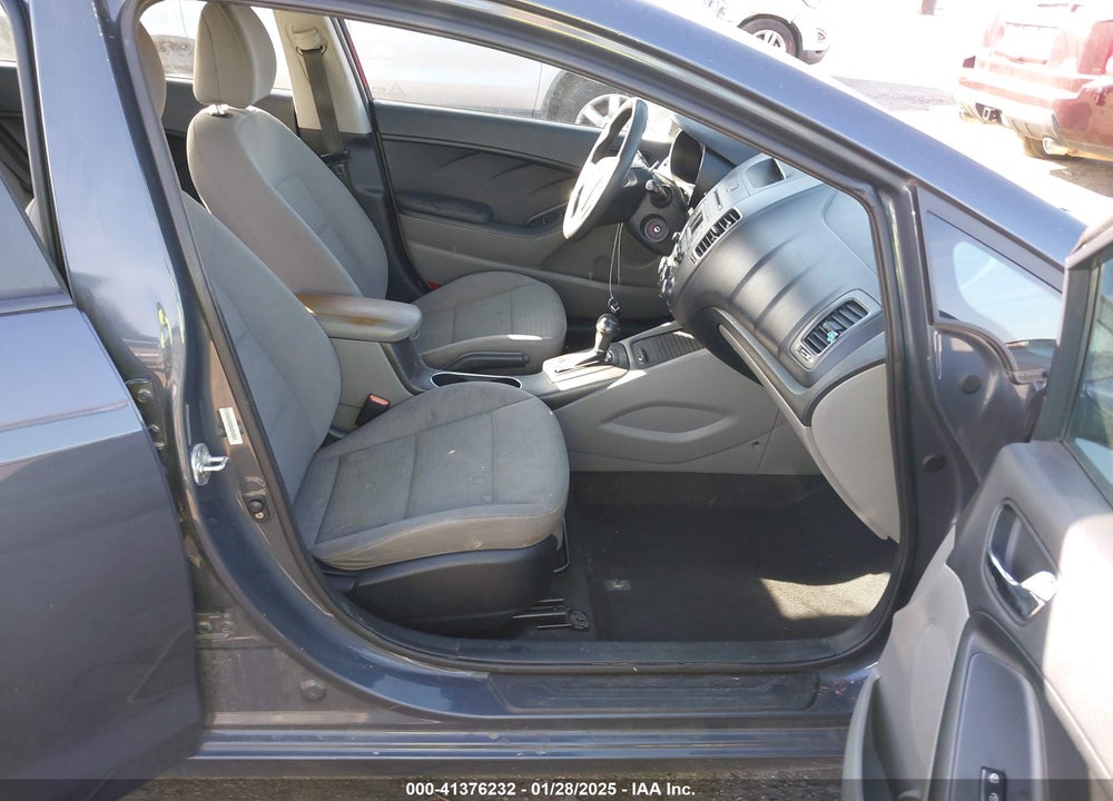 2015 KIA FORTE VIN: KNAFX4A6XF5320211
