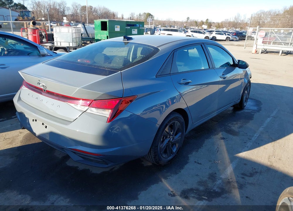 2021 HYUNDAI ELANTRA VIN: KMHLS4AG2MU095195