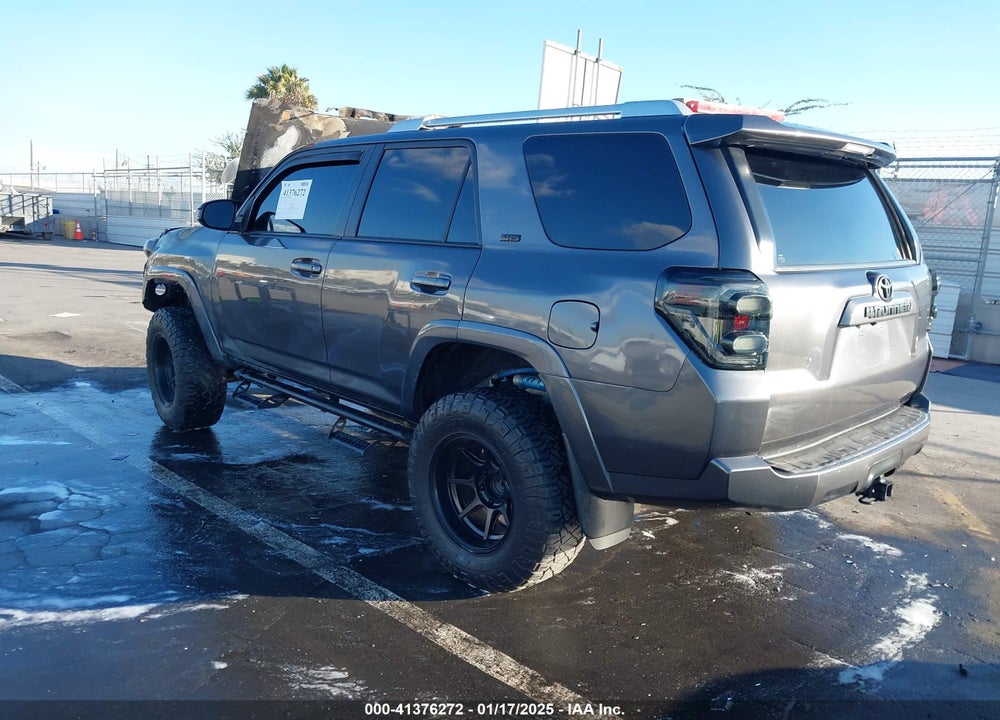 2018 TOYOTA 4RUNNER SR5 VIN: JTEZU5JRXJ5183574