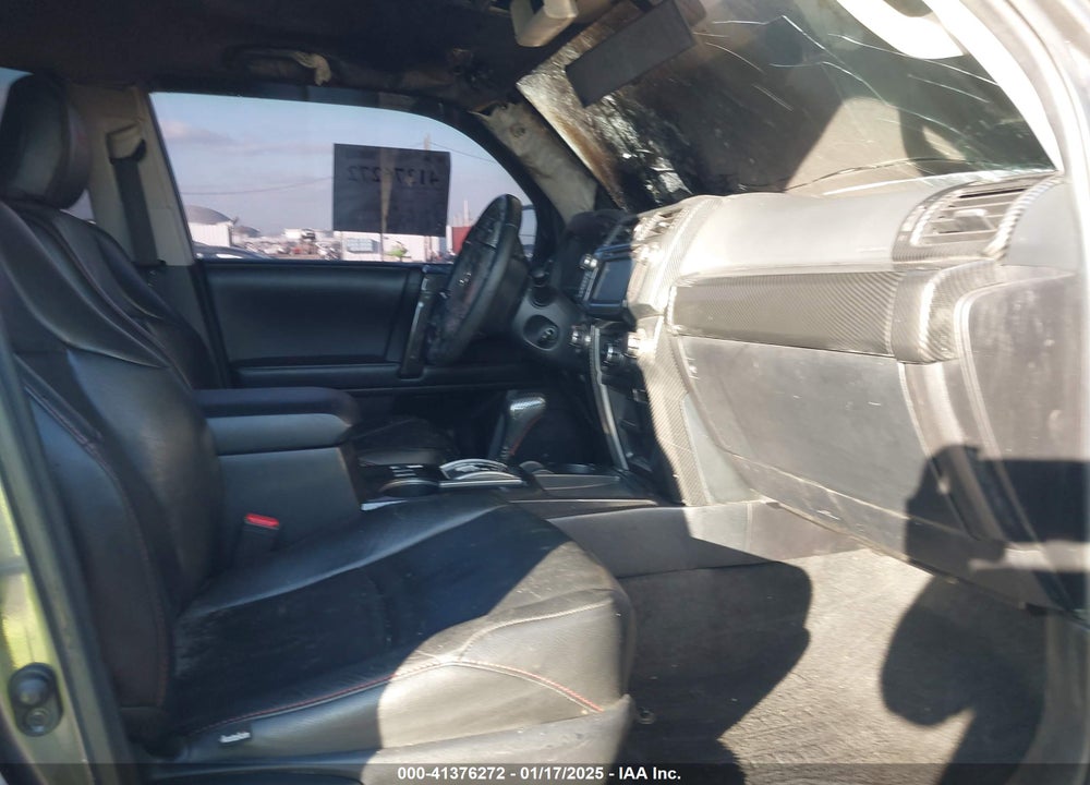 2018 TOYOTA 4RUNNER SR5 VIN: JTEZU5JRXJ5183574