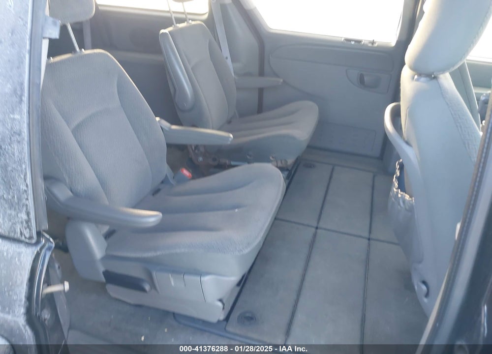 2007 CHRYSLER TOWN & COUNTRY LX VIN: 2A4GP44R472246392