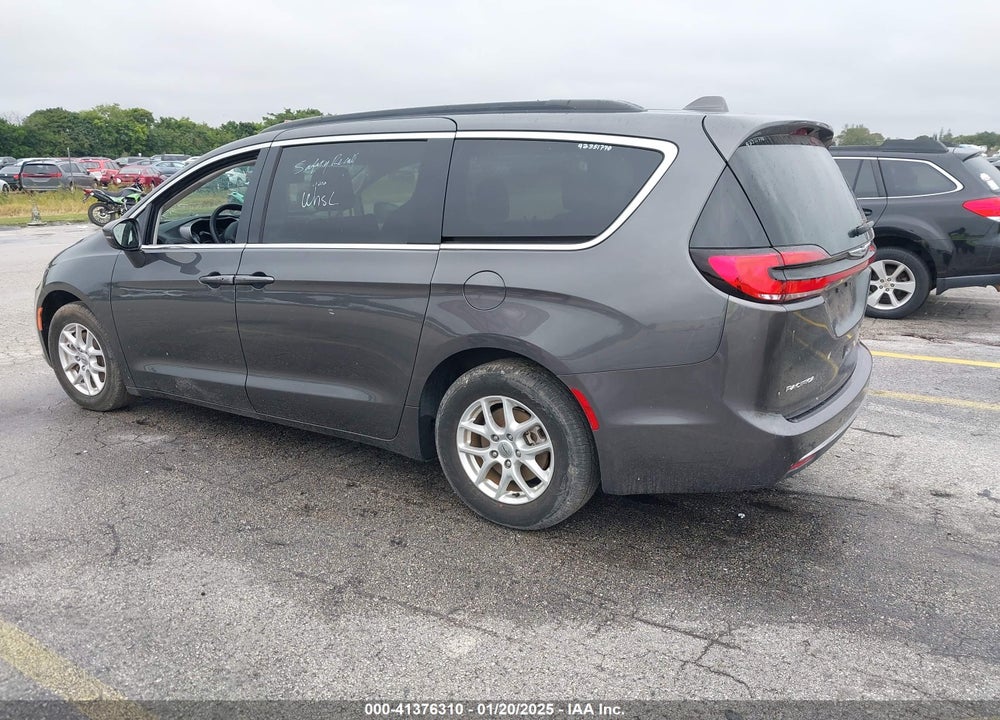 2022 CHRYSLER PACIFICA TOURING L VIN: 2C4RC1BG5NR160824