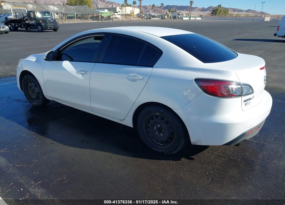 2011 MAZDA 3 I SPORT VIN: JM1BL1UF2B1448029