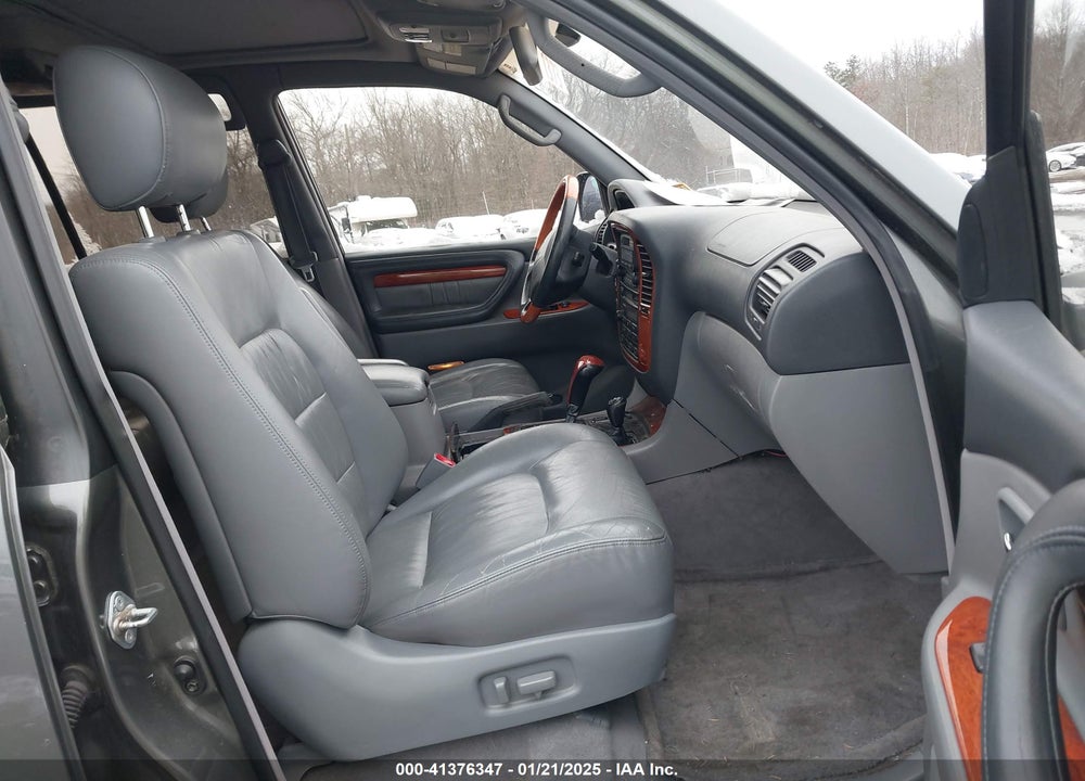 2000 LEXUS LX 470 VIN: JT6HT00W9Y0096647