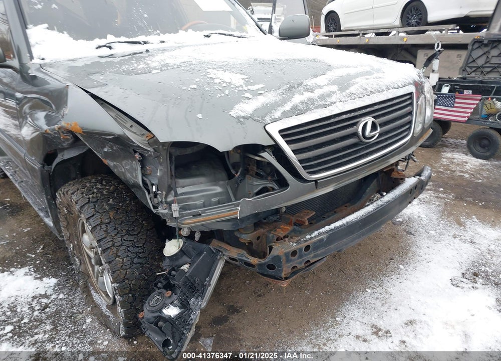 2000 LEXUS LX 470 VIN: JT6HT00W9Y0096647