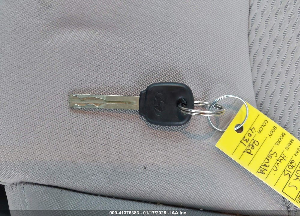 2015 HYUNDAI SONATA VIN: 5NPE24AFXFH055576