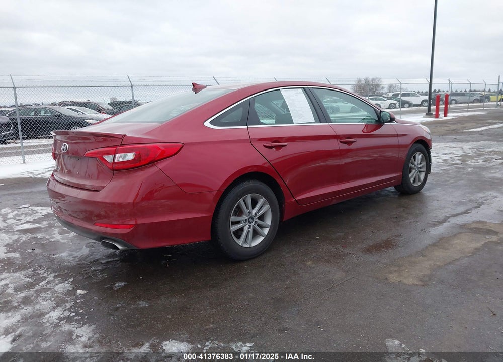 2015 HYUNDAI SONATA VIN: 5NPE24AFXFH055576