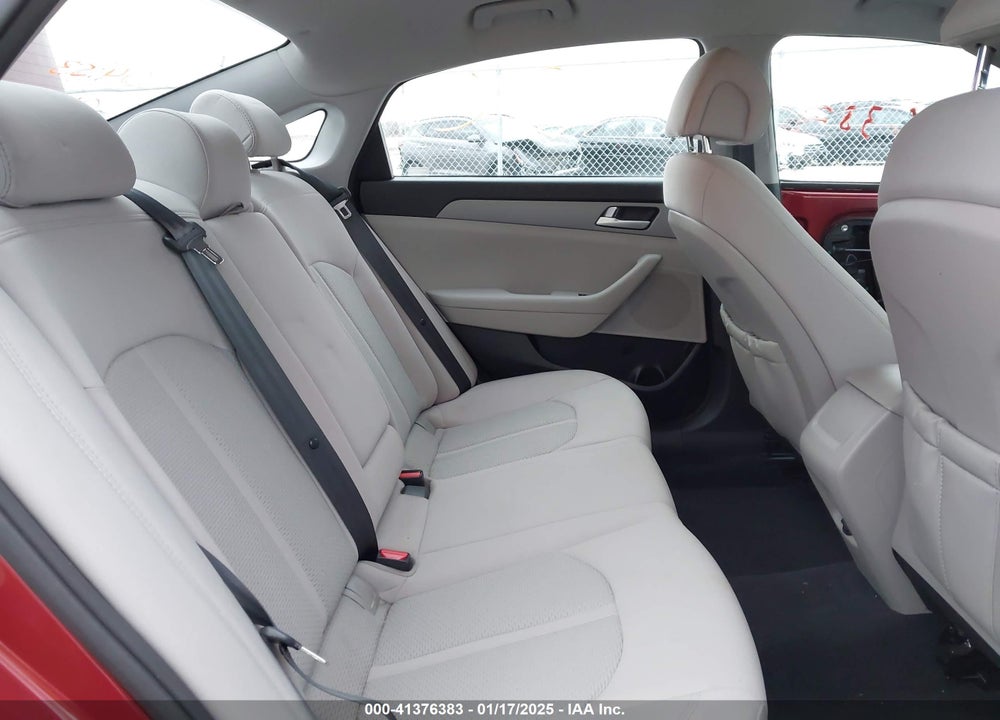 2015 HYUNDAI SONATA VIN: 5NPE24AFXFH055576
