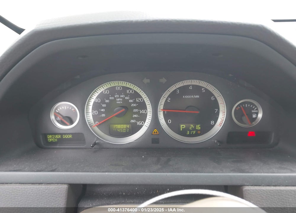 2010 VOLVO XC90 V8 VIN: YV4852CZ3A1543801