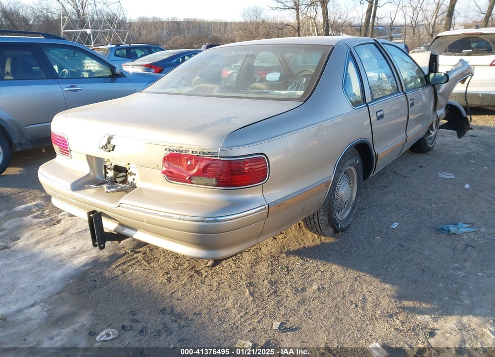 1996 CHEVROLET CAPRICE CLASSIC VIN: 1G1BL52W4TR143783