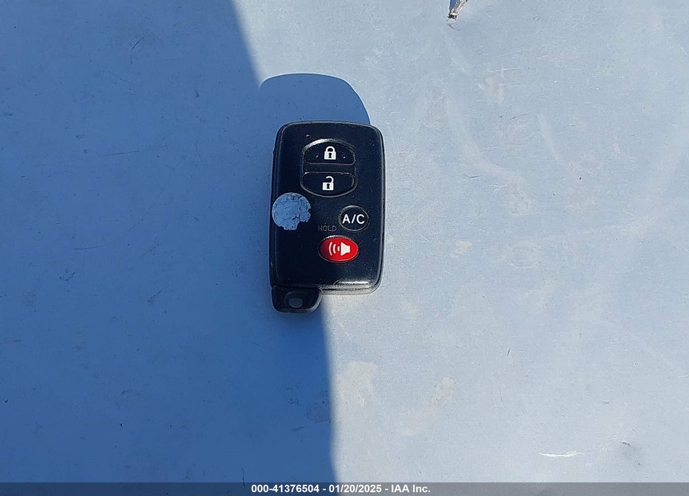 2011 TOYOTA PRIUS THREE VIN: JTDKN3DU7B1447401