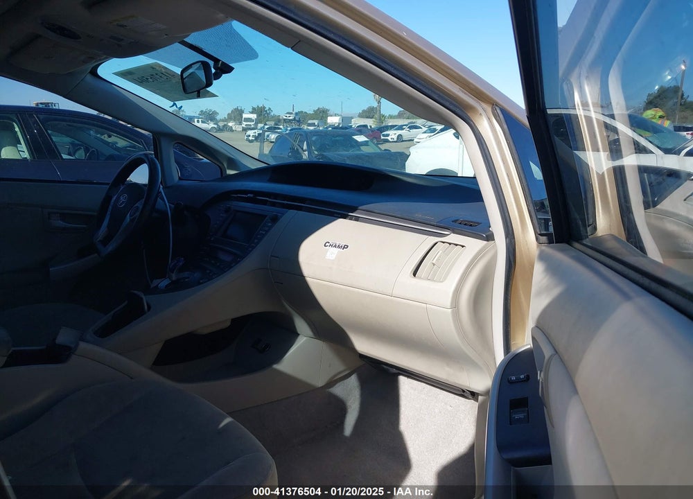 2011 TOYOTA PRIUS THREE VIN: JTDKN3DU7B1447401