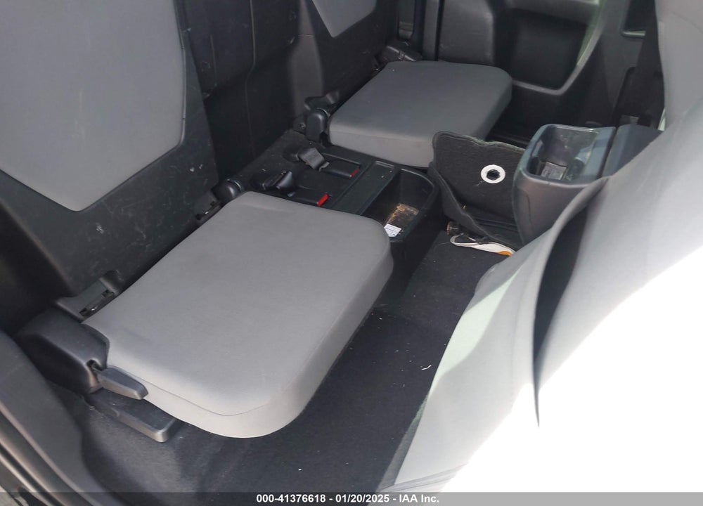 2018 TOYOTA TACOMA SR VIN: 5TFRX5GN8JX116489