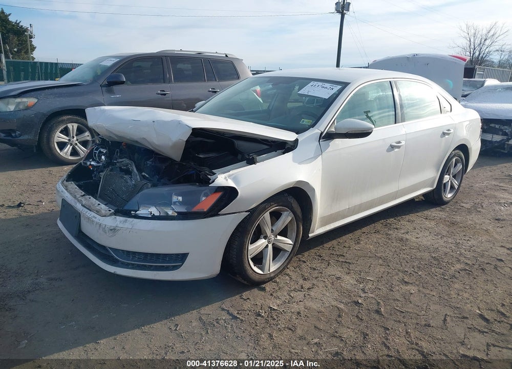 2012 VOLKSWAGEN PASSAT 2.5L SE VIN: 1VWBP7A37CC009431