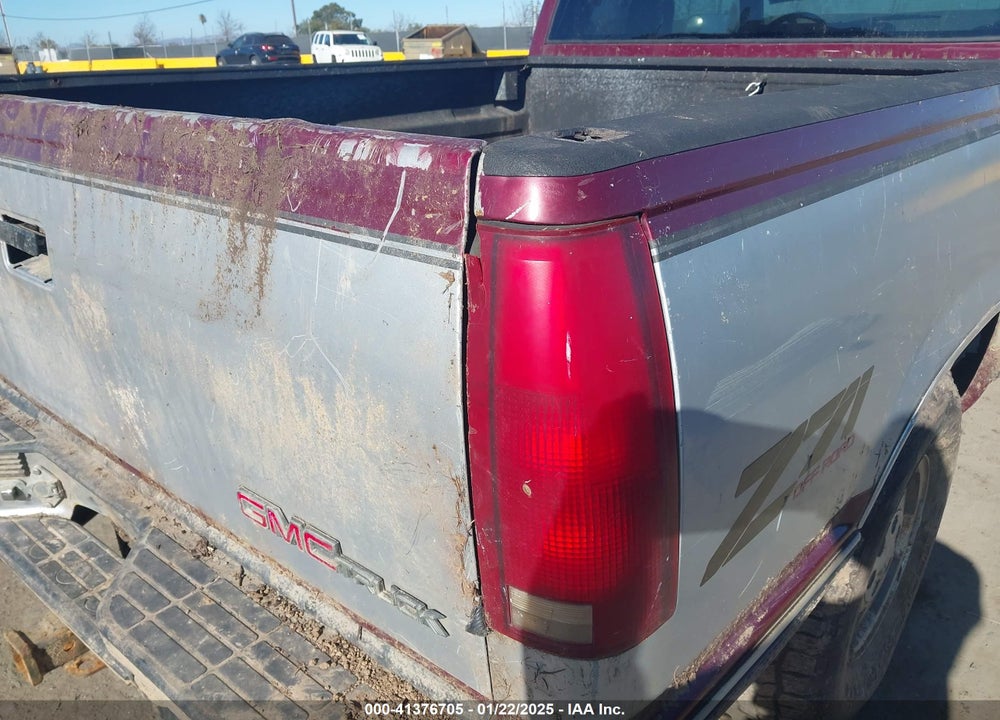 1993 GMC SIERRA K1500 VIN: 2GTEK19K7P1542981
