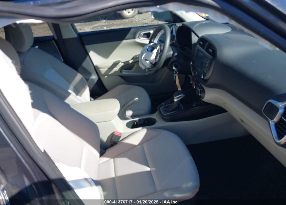 2021 KIA SOUL VIN: KNDJ23AU1M7780072