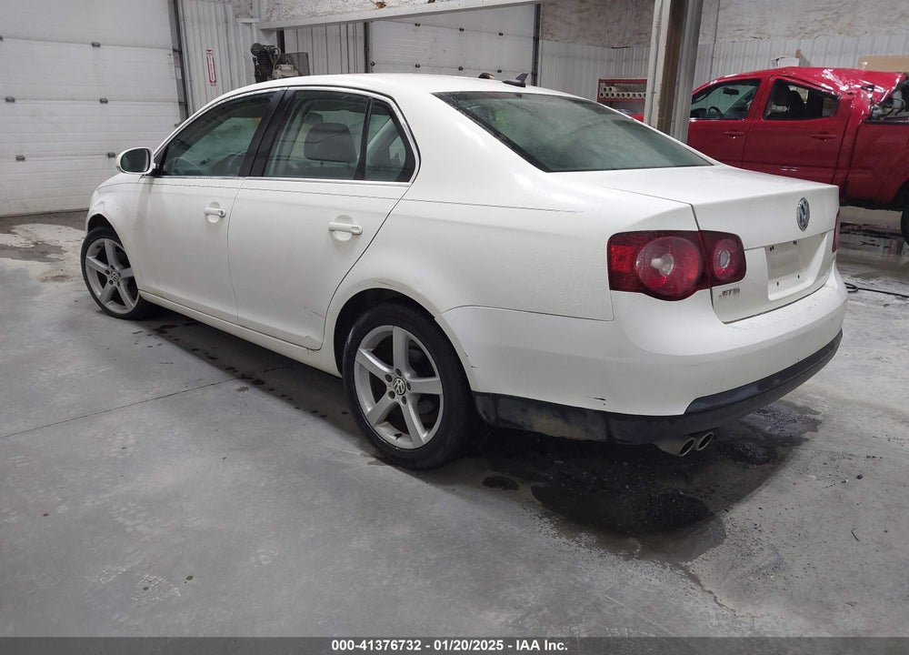 2008 VOLKSWAGEN JETTA SE/SEL VIN: 3VWRM71K88M133146