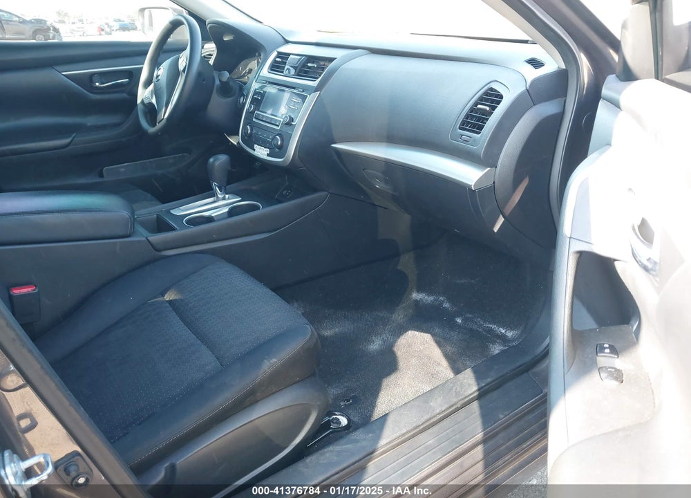 2017 NISSAN ALTIMA VIN: 1N4AL3AP8HN321748
