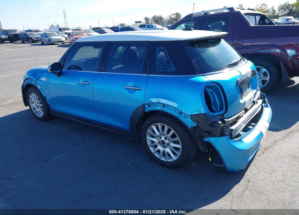 2015 MINI HARDTOP COOPER S VIN: WMWXU3C54F2B58513