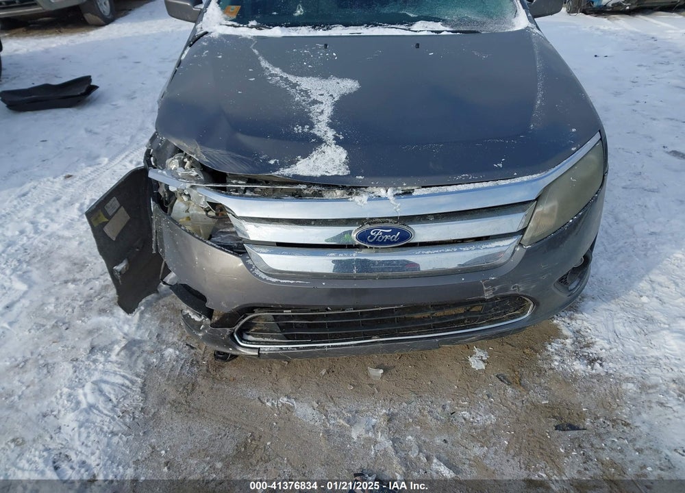 2011 FORD FUSION VIN: 3FAHP0HA0BR147651