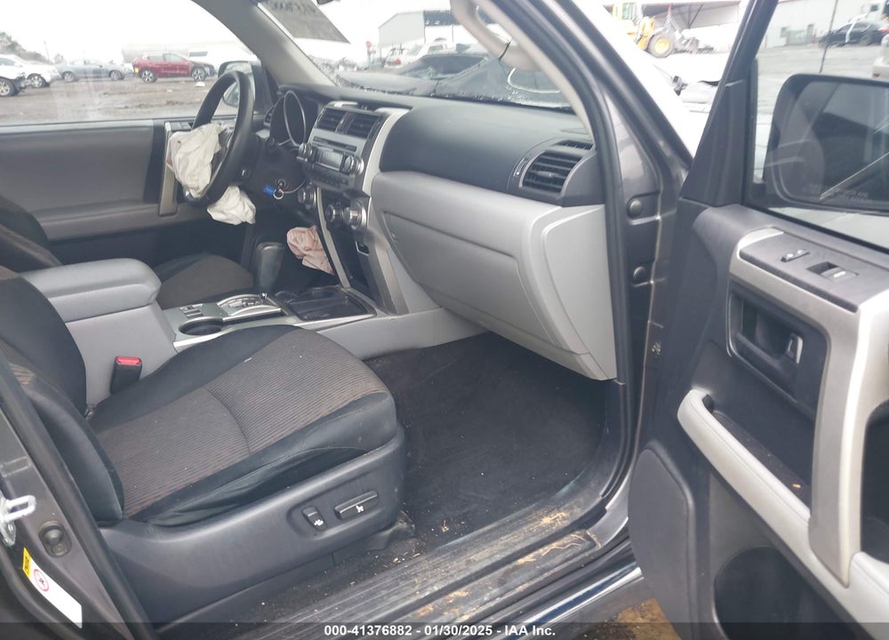2010 TOYOTA 4RUNNER SR5 V6 VIN: JTEZU5JR3A5011970