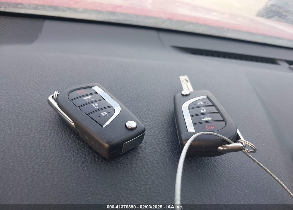 2020 TOYOTA CAMRY VIN: 4T1G11AK5LU336611