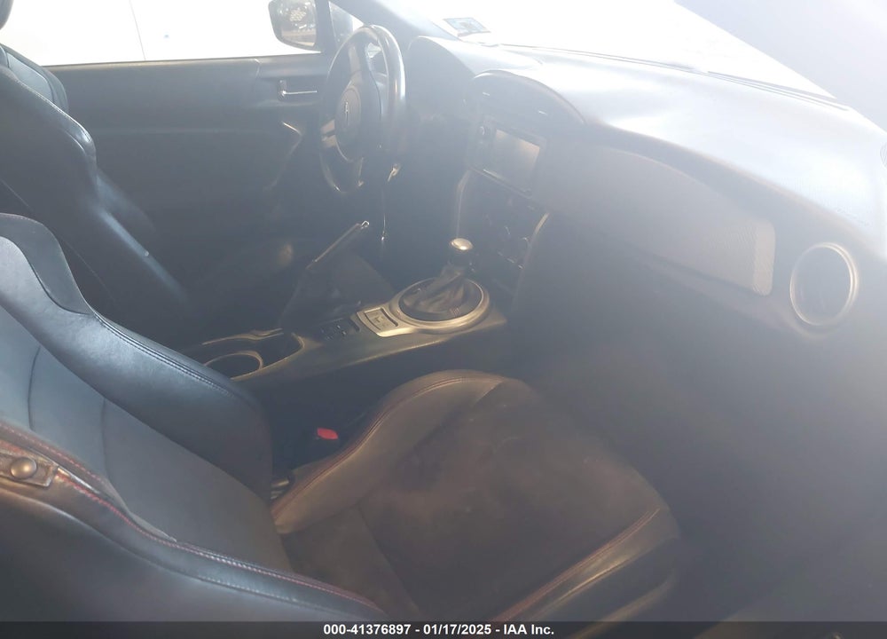 2015 SUBARU BRZ LIMITED VIN: JF1ZCAC18F8606090