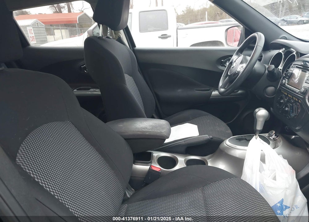 2015 NISSAN JUKE S VIN: JN8AF5MRXFT507640