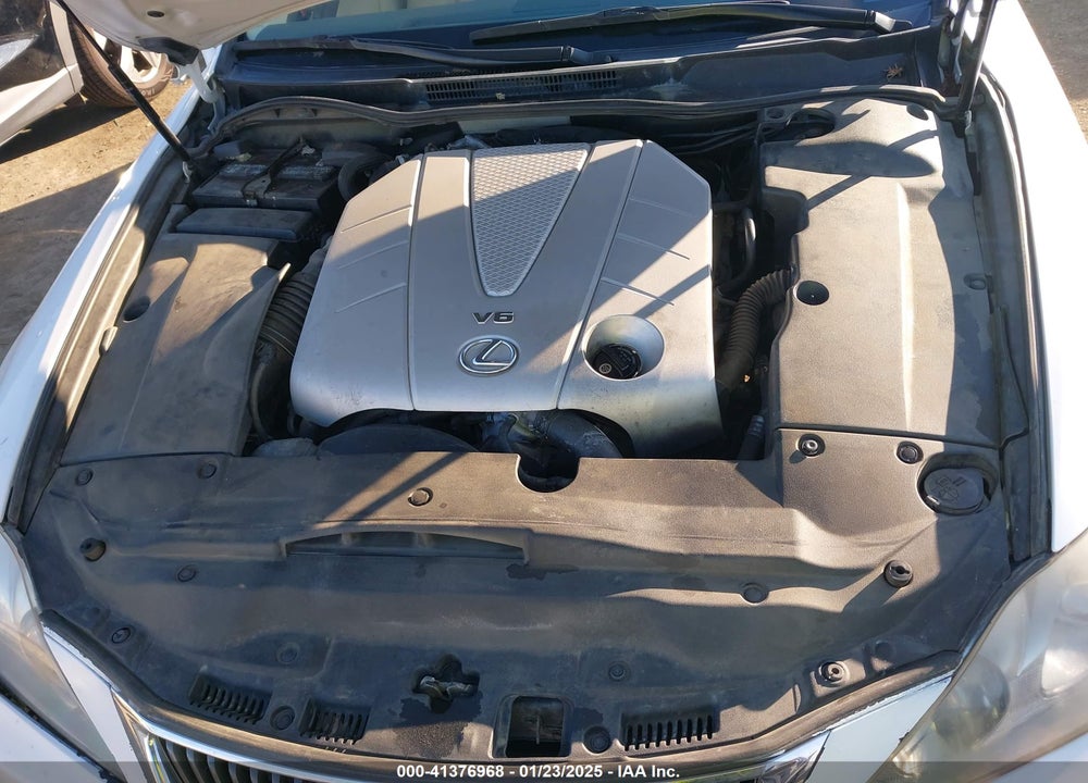 2009 LEXUS IS 350 VIN: JTHBE262X95023363