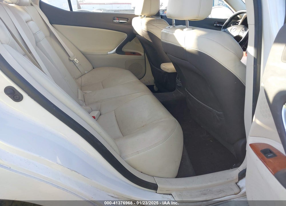2009 LEXUS IS 350 VIN: JTHBE262X95023363