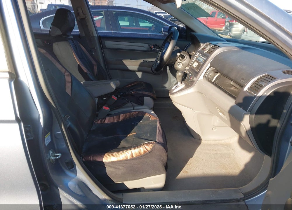 2008 HONDA CR-V LX VIN: JHLRE38378C012930