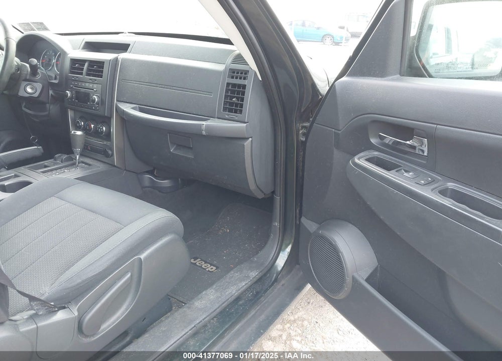 2011 JEEP LIBERTY SPORT VIN: 1J4PN2GK0BW520955