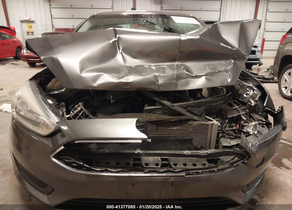 2015 FORD FOCUS VIN: 1FADP3E20FL256404