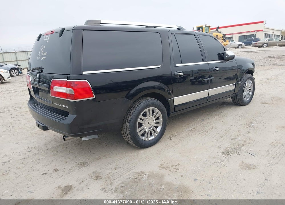2007 LINCOLN NAVIGATOR L VIN: 5LMFL275X7LJ14958