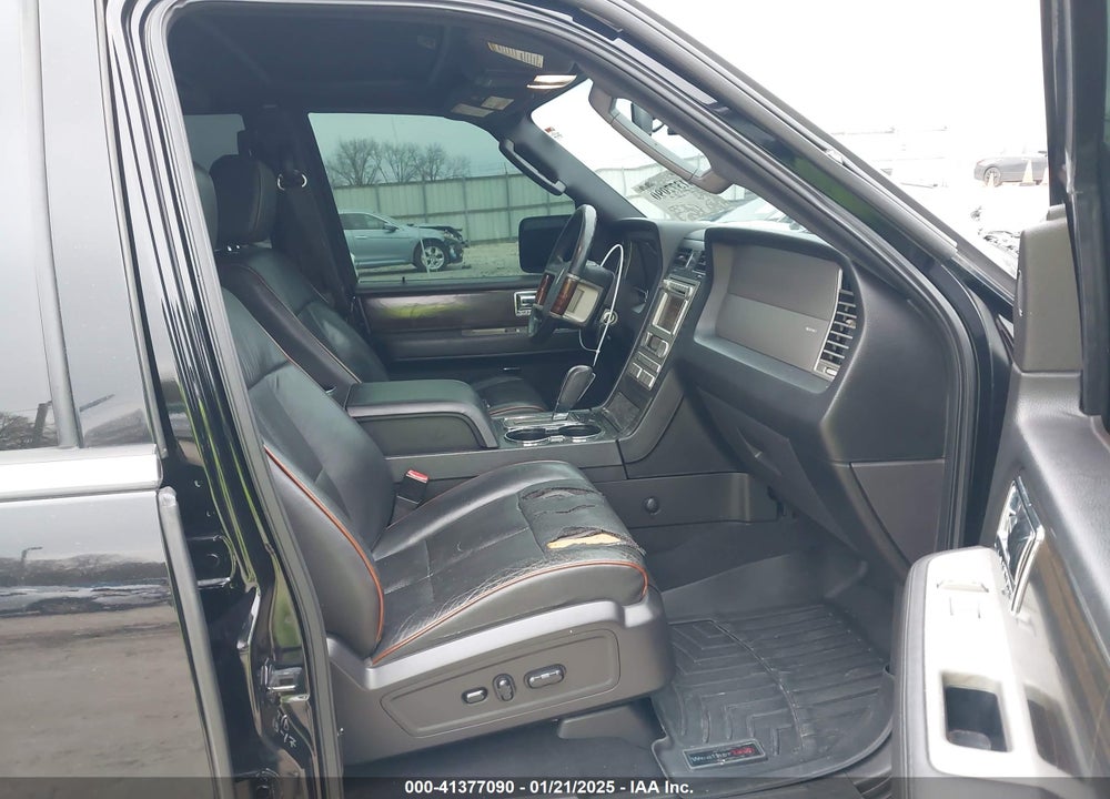 2007 LINCOLN NAVIGATOR L VIN: 5LMFL275X7LJ14958