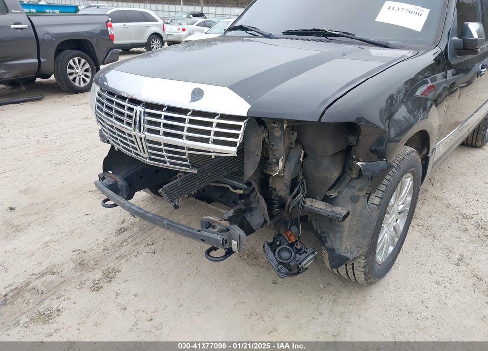 2007 LINCOLN NAVIGATOR L VIN: 5LMFL275X7LJ14958