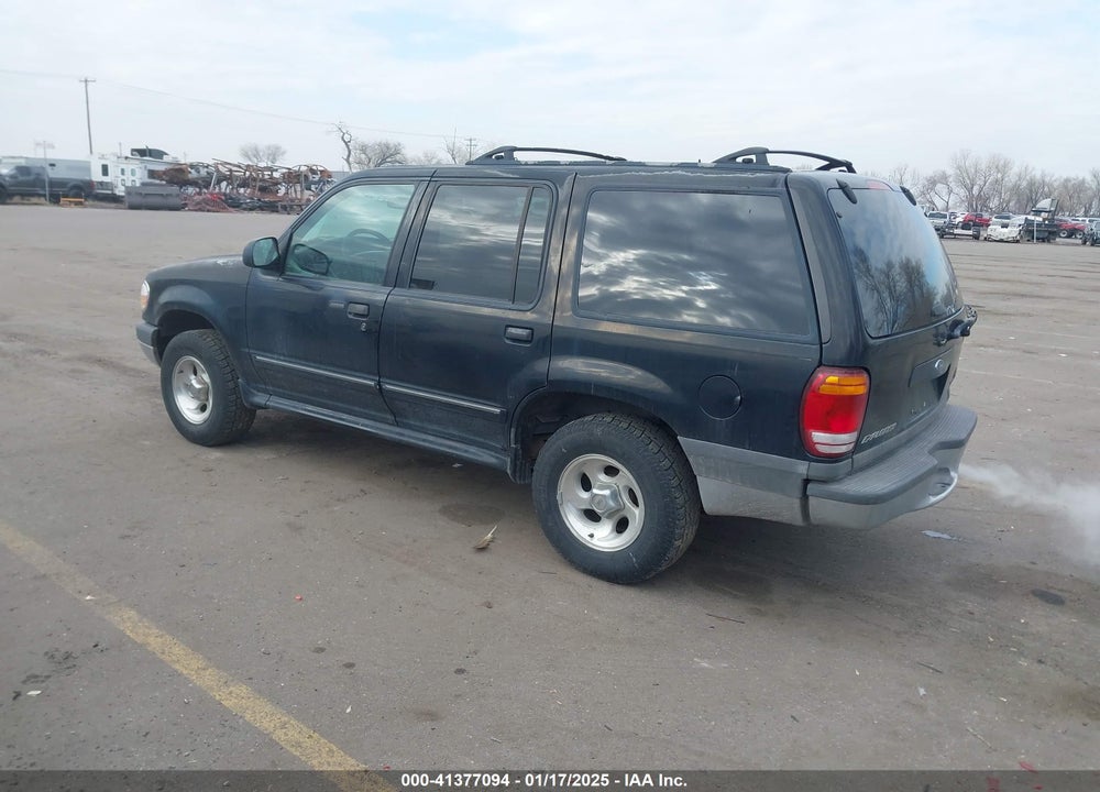 2000 FORD EXPLORER XLT VIN: 1FMZU73XXYUB14018