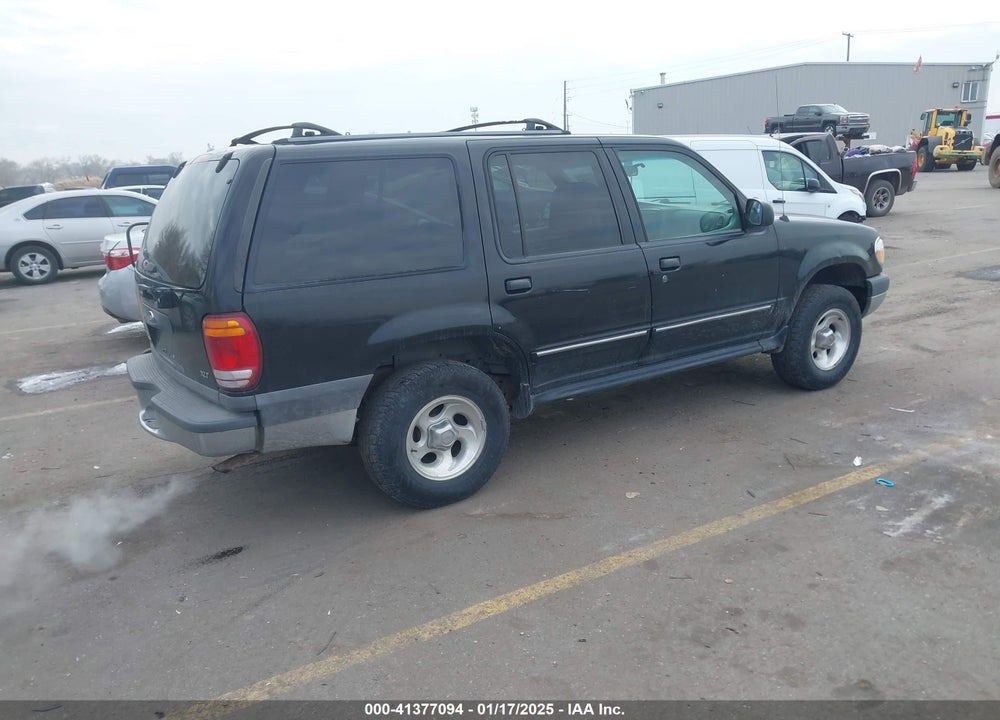 2000 FORD EXPLORER XLT VIN: 1FMZU73XXYUB14018