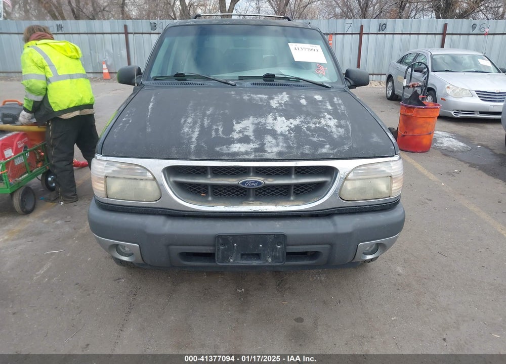 2000 FORD EXPLORER XLT VIN: 1FMZU73XXYUB14018