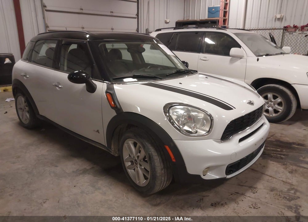 2011 MINI COOPER S COUNTRYMAN VIN: WMWZC5C54BWM10400