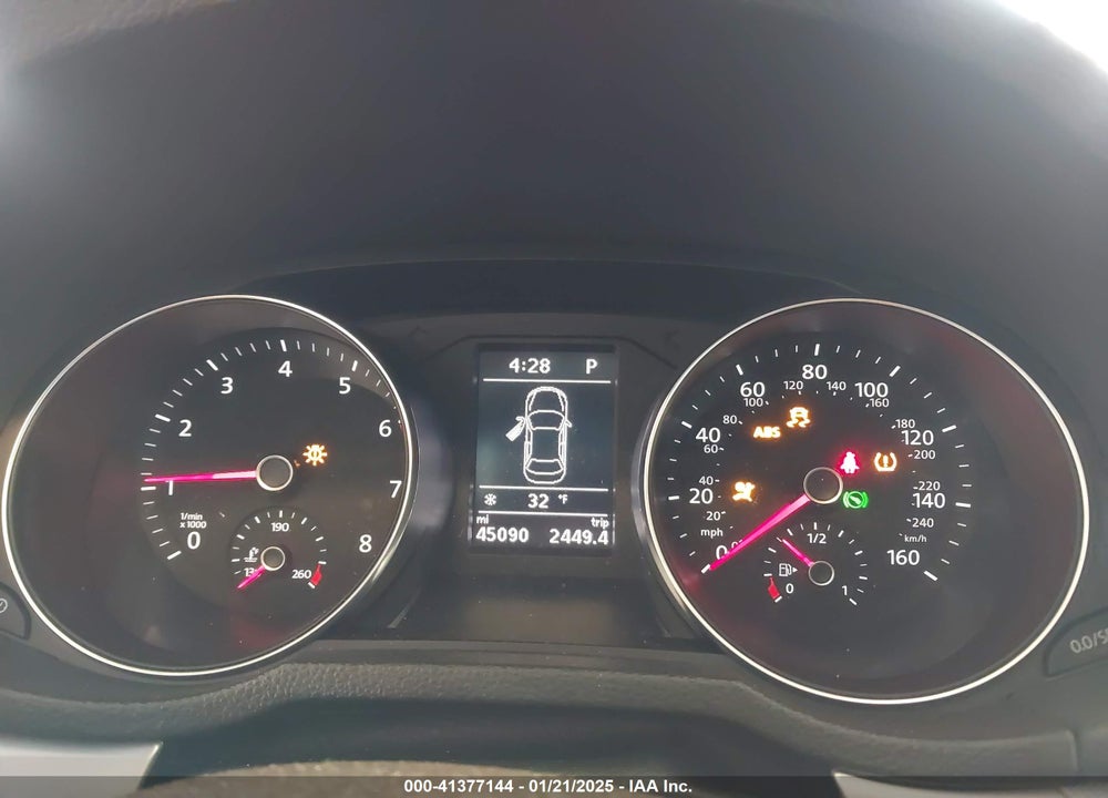 2016 VOLKSWAGEN PASSAT VIN: 1VWAT7A31GC047380