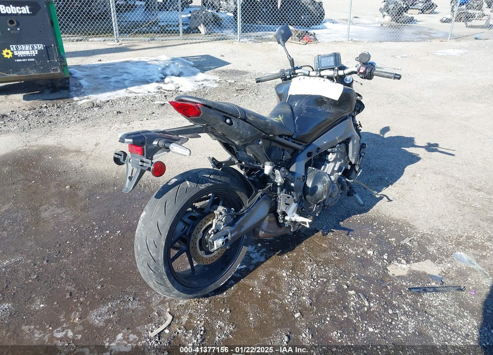 2023 YAMAHA MT09 VIN: JYARN71E9PA004561