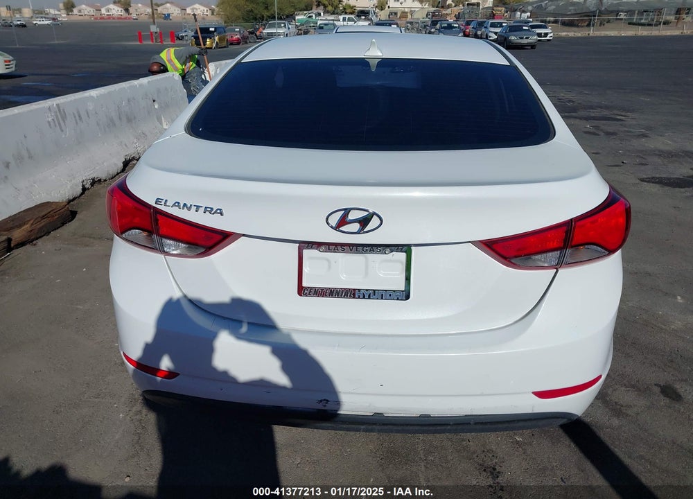2014 HYUNDAI ELANTRA SE VIN: 5NPDH4AE3EH516648
